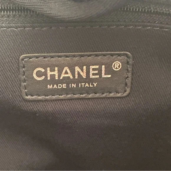 Chanel Deauville Tote Canvas Bag - Picture 5 of 13